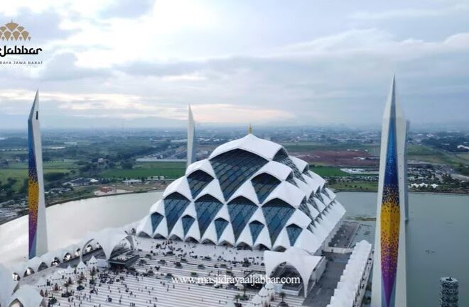 Biaya Pembangunan Masjid Raya Al Jabbar 207 M dari Dana Pinjaman 3,4 T > Contoh Blog